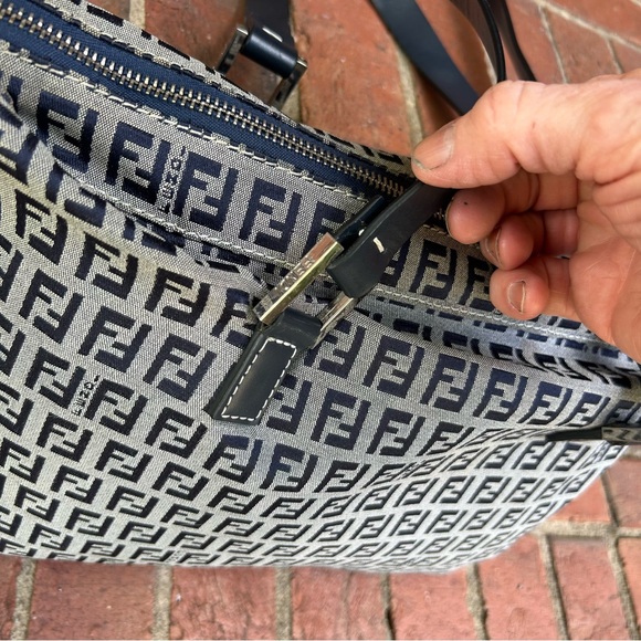 Designer Inspired Purse/Makeup Bag - Picture 4 of 12